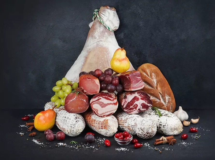 Фотография продукта Колбасы болетус тартюффо наполи пикканте
